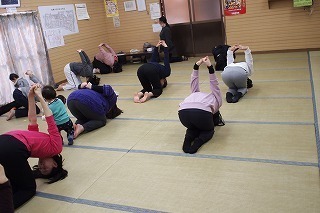 180209yoga(3).jpg